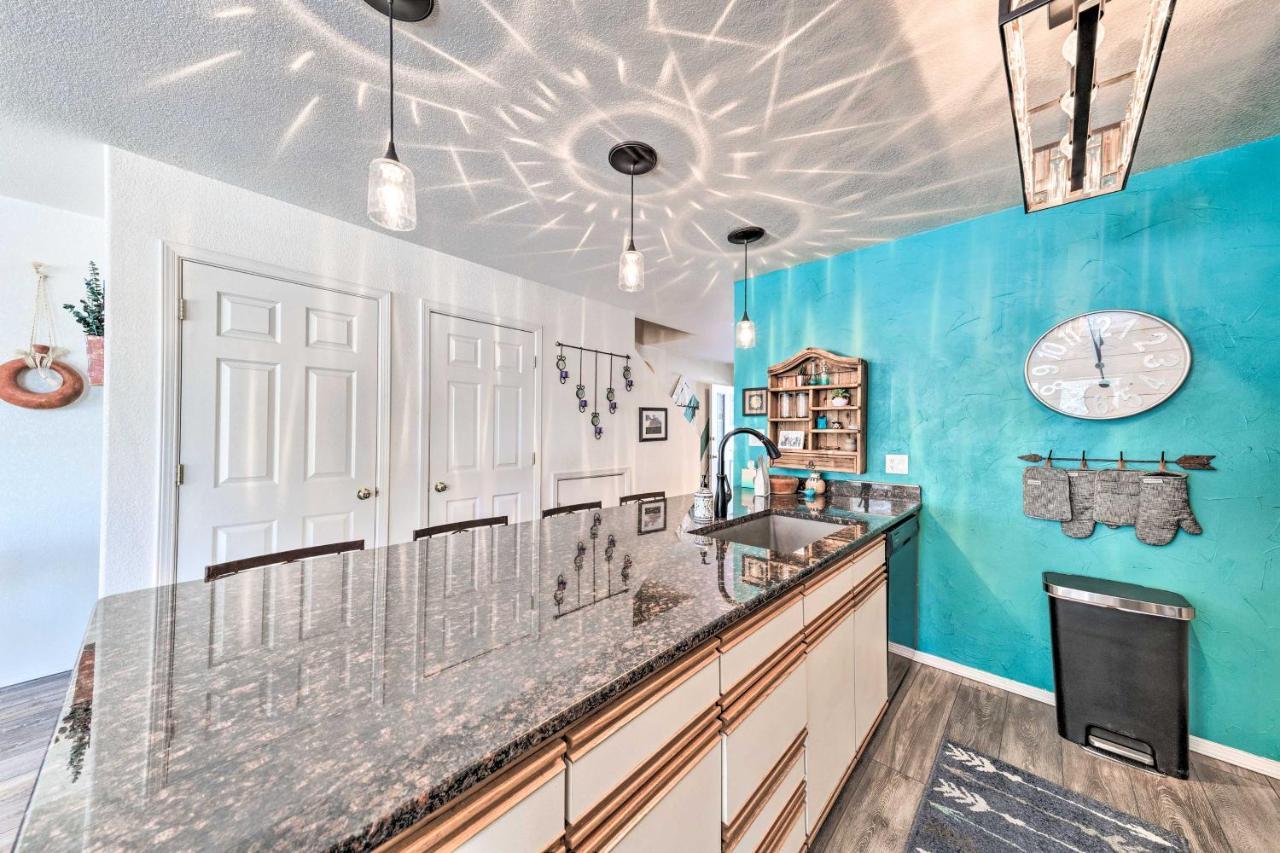 Bright Cloudcroft Condo With Game Room And Deck! Экстерьер фото