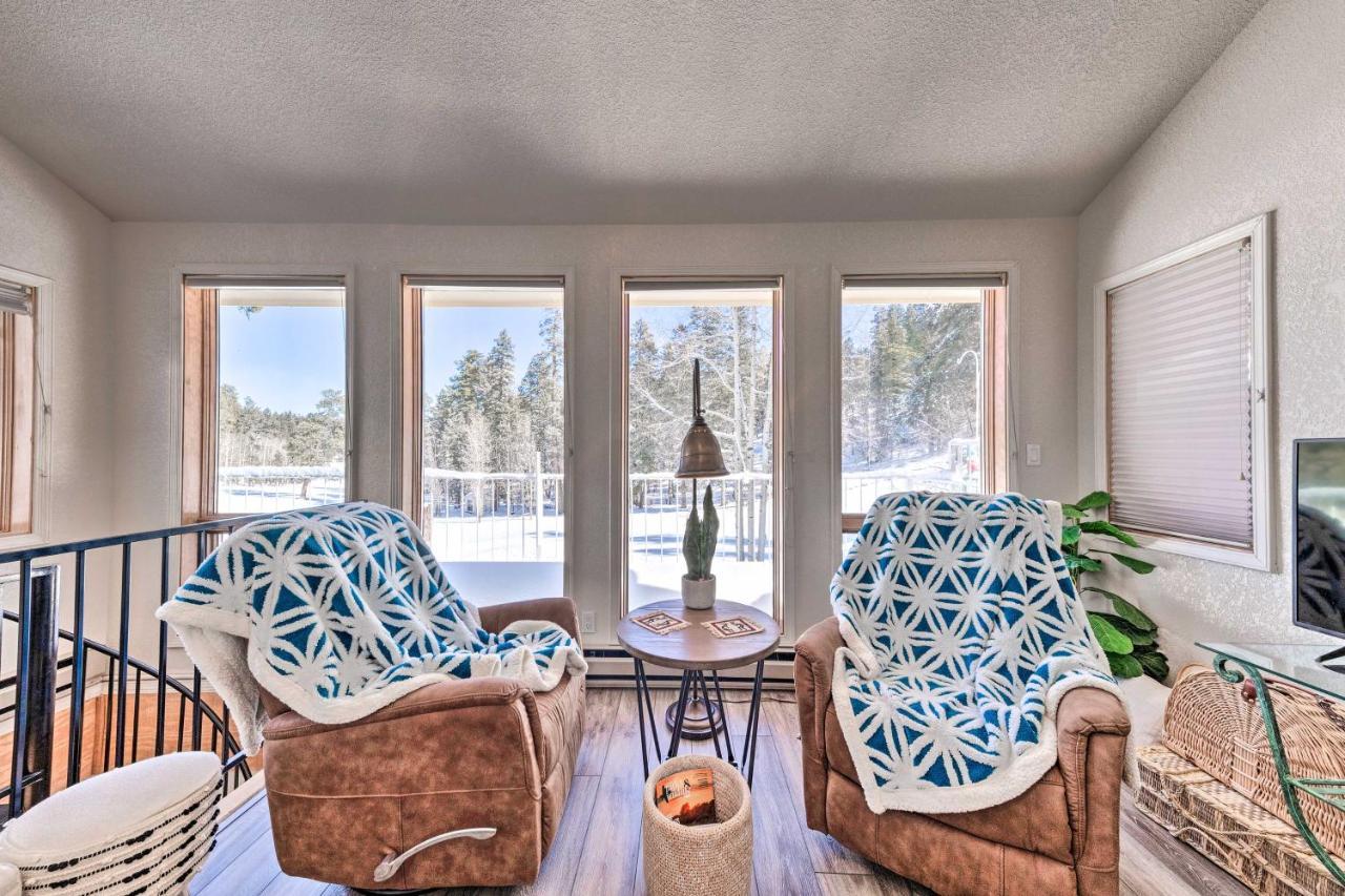 Bright Cloudcroft Condo With Game Room And Deck! Экстерьер фото